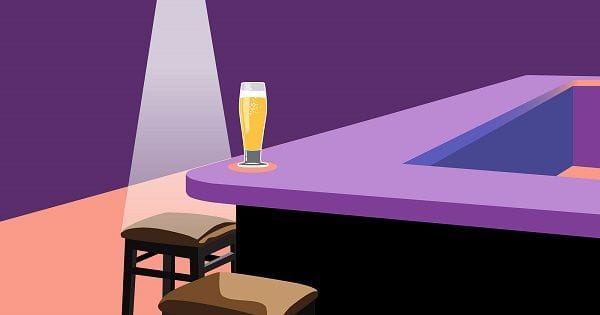 Aprende a disfrutar de beber cerveza en soledad Bebiendo cerveza solo