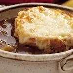 Sopa de cebolla a la cerveza
