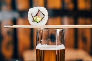 Maridaje de cerveza y sushi