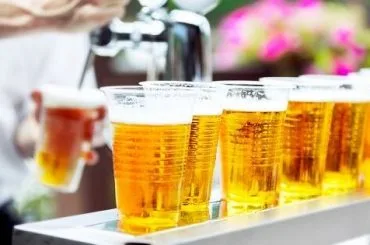 Vasos de cerveza de plástico