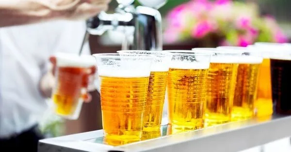 Vasos de cerveza de plástico