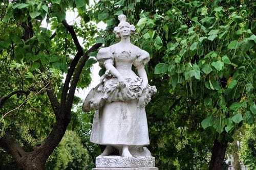 Estatua en honor a las Grisettes, París Estatua en honor a las Grisettes, París