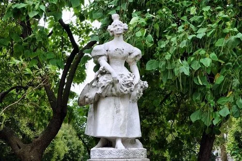 Estatua en honor a las Grisettes, París Estatua en honor a las Grisettes, París