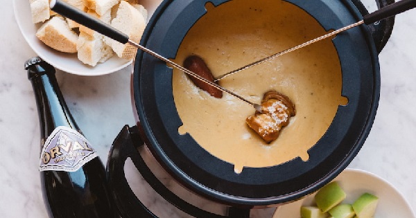 Receta de fondue de queso con Orval