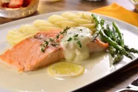 Receta de salmón con IPA y eneldo