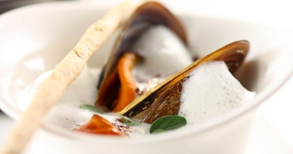 Receta de sopa de mejillones con cerveza de trigo