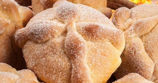 Pan de muerto con cerveza Pan de muerto con cerveza