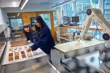 Investigadoras de Chalmers con el material biodegradable imprimible en 3D — Universidad de Chalmers
