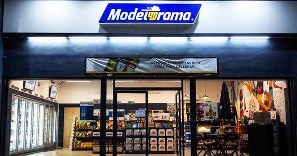 Fachada de una tienda Modelorama con su letrero, cómo poner un Modelorama en México