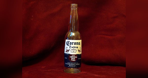 Botella de Corona Extra