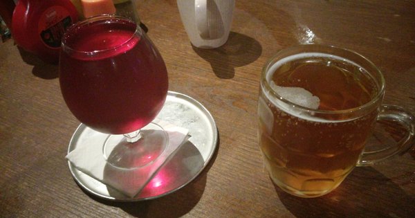 Desalcoholizacion de la cerveza, cerveza baja en alcohol servida